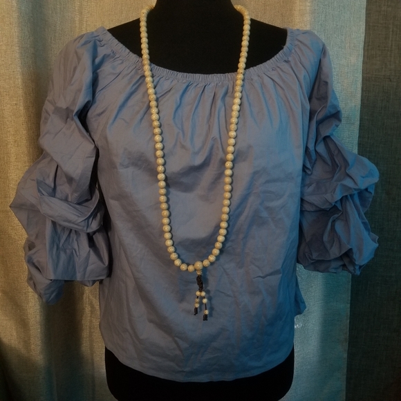 Off shoulder Top - Picture 3 of 3